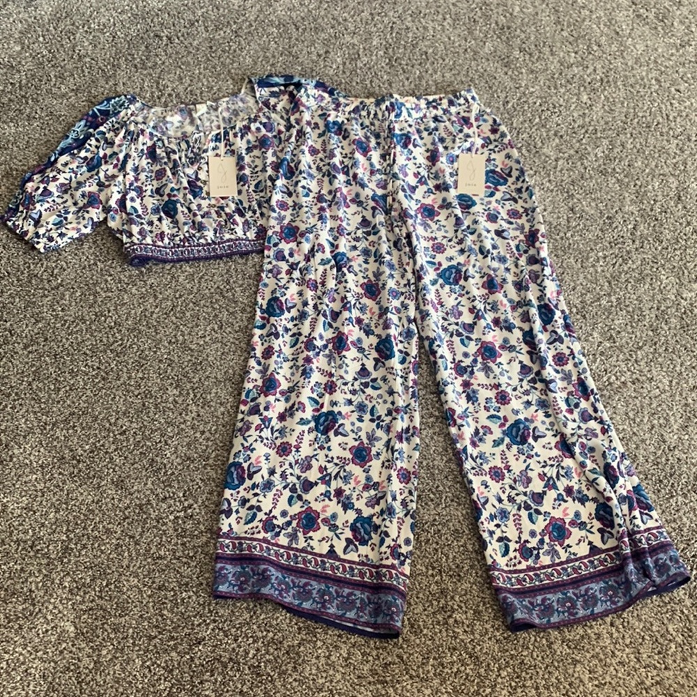 Womens Joie pants and crop top
